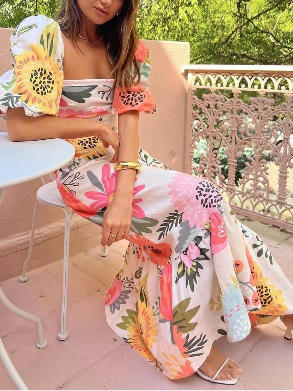 Ivy | Vestido maxi de verano con flores y escote cuadrado