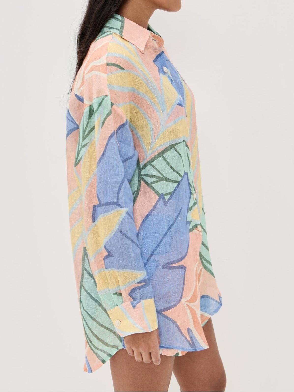 Amandine | Conjunto con shorts en hojas tropicales