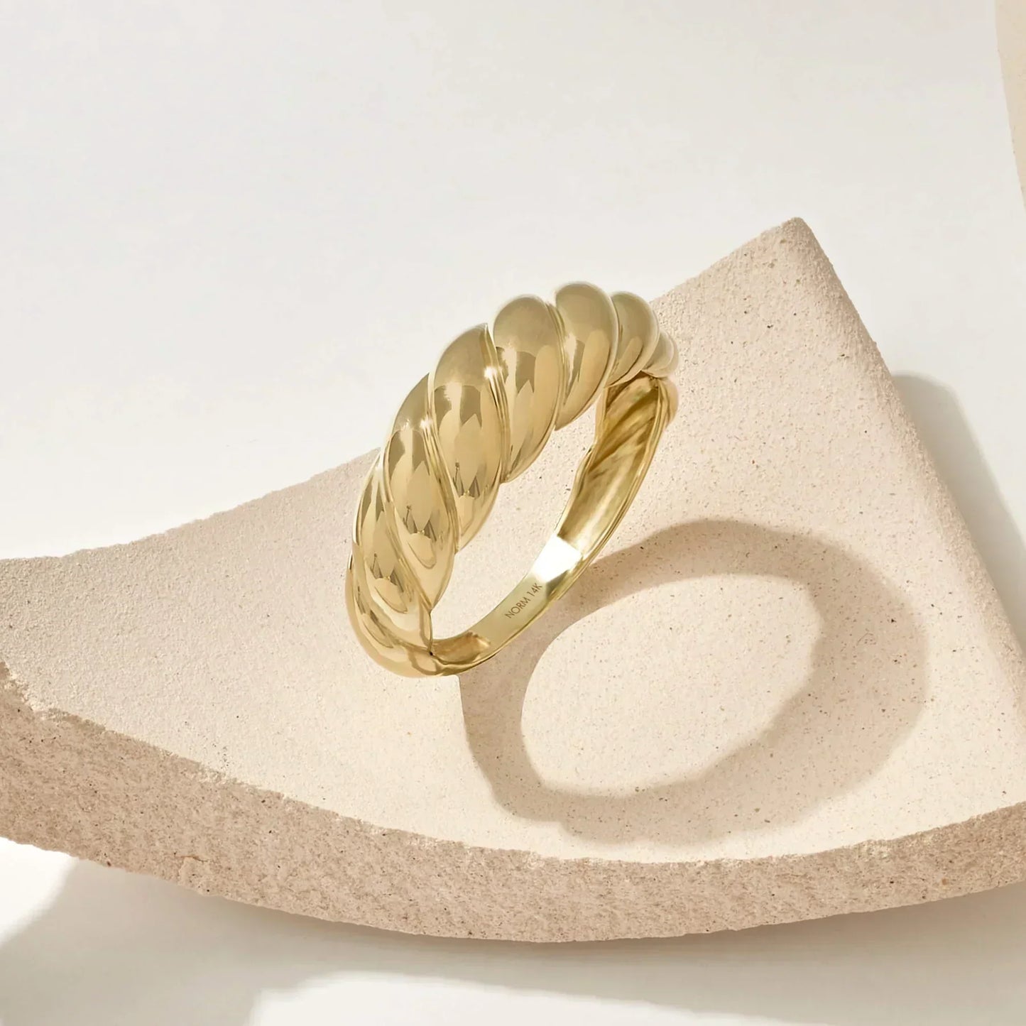 <p>Anillo Croissant | Oro</p>