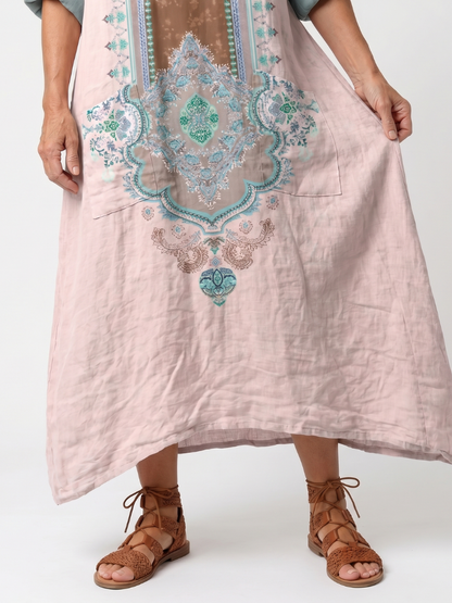 Kenza | Vestido Midi Relajado con Paneles de Diseno y Bolsillos