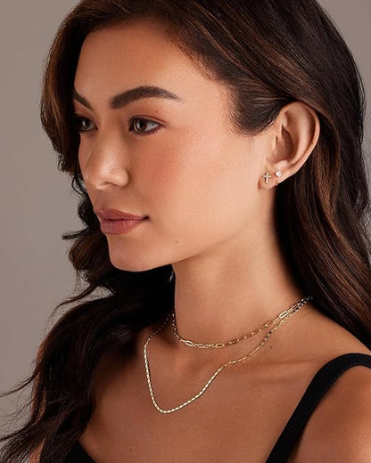 <p>Aretes de Perno Cruz con Pavé | Oro</p>