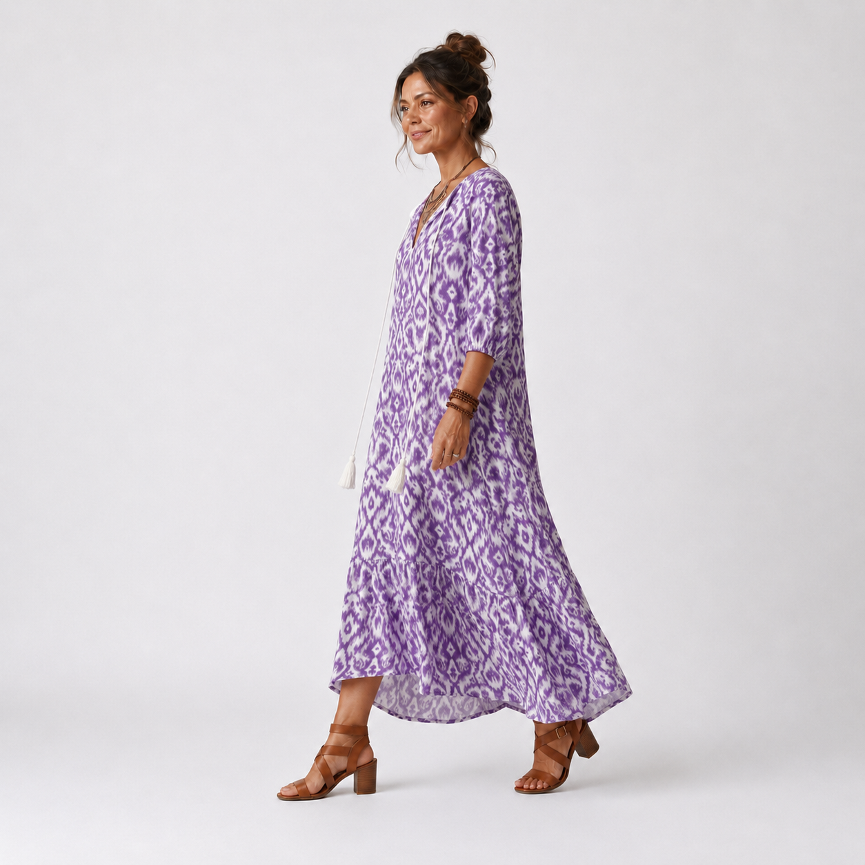 Penelope | Vestido Midi Estampado con Cuello de Borlas