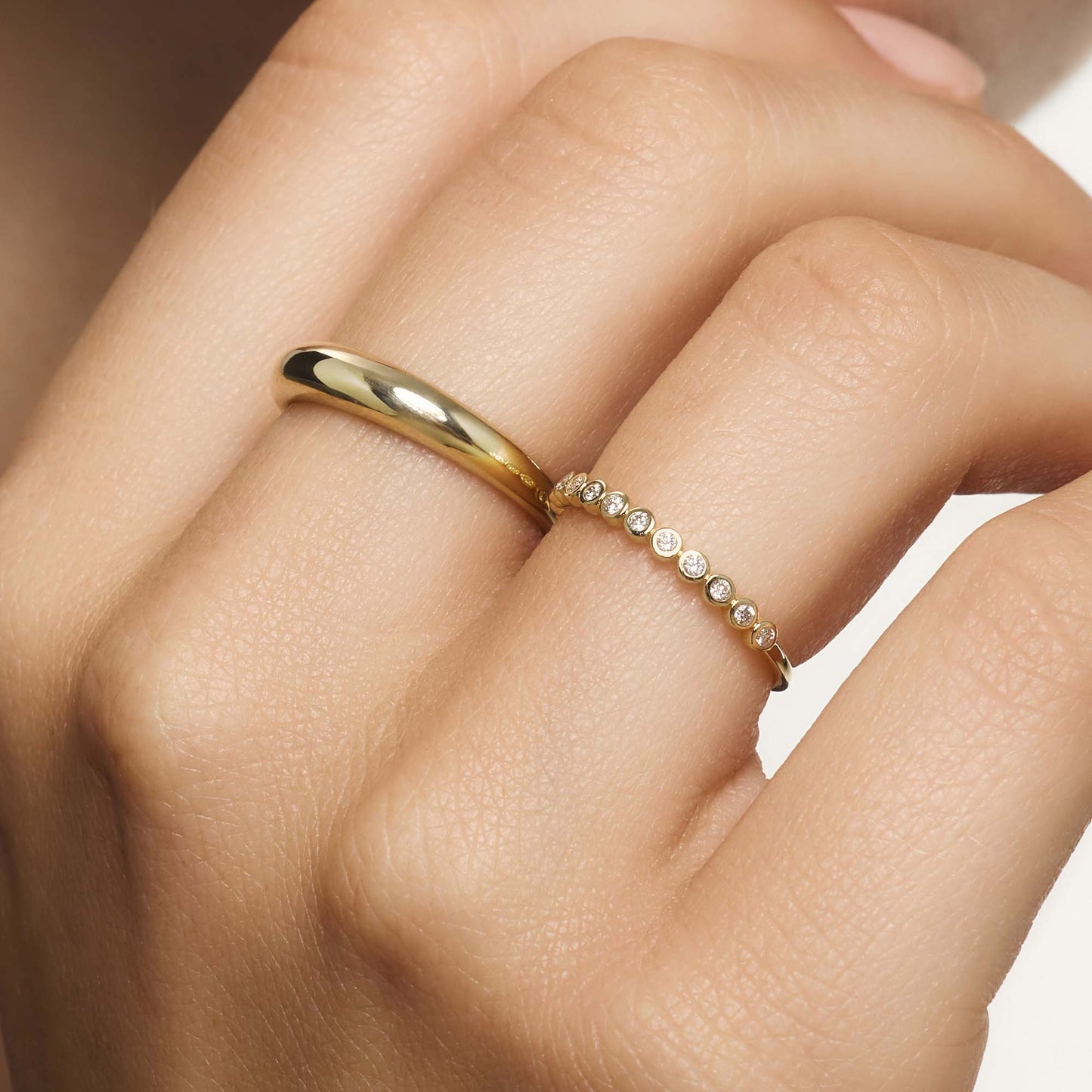 <p>Anillo Burbuja en <strong>oro</strong></p>