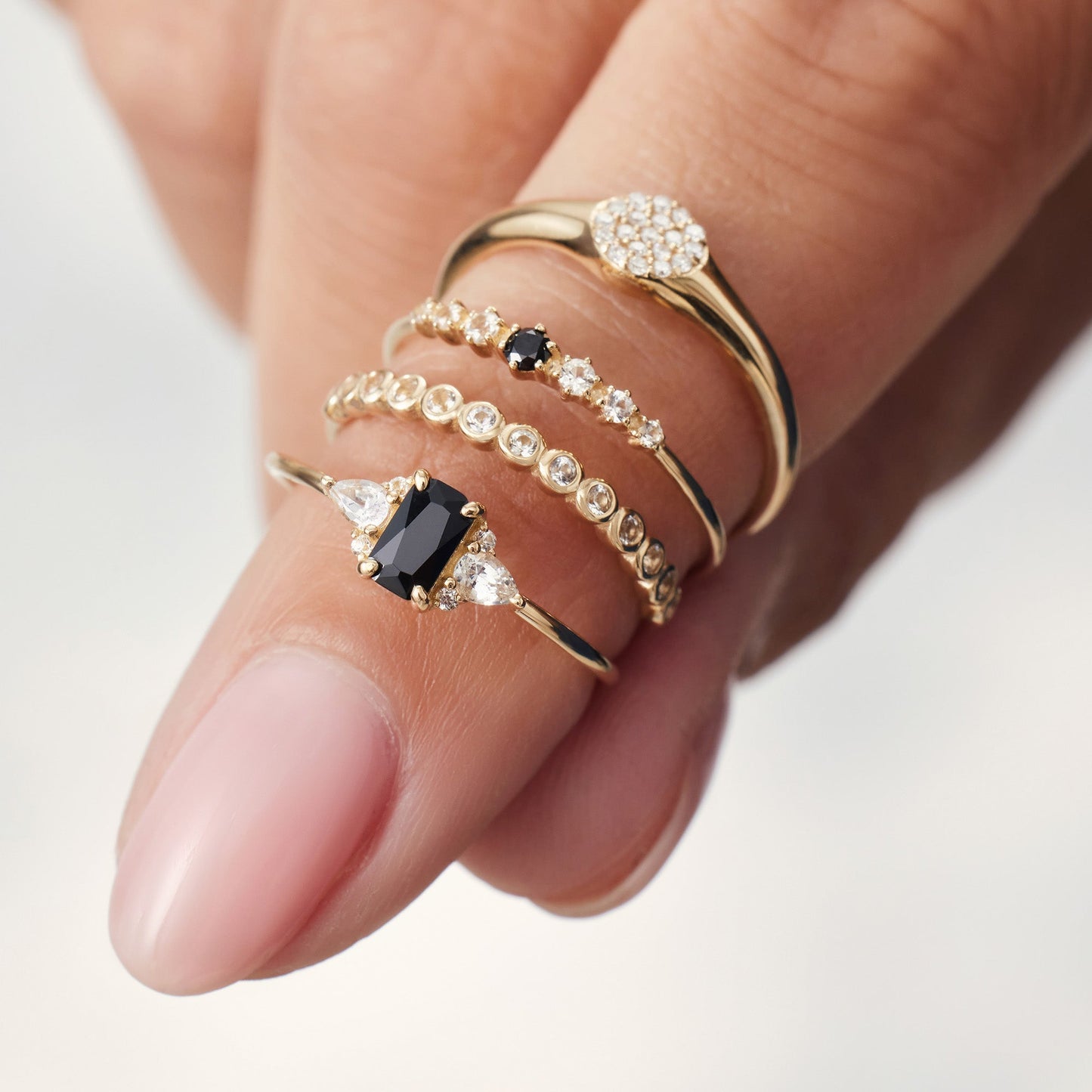 <p>Anillo Burbuja en <strong>oro</strong></p>