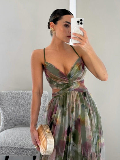 Karen | Vestido maxi con flores pintadas y escote en V