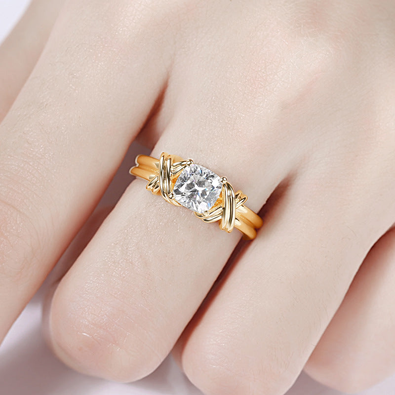 <p>Anillo Statement Banda Atada | Oro</p>