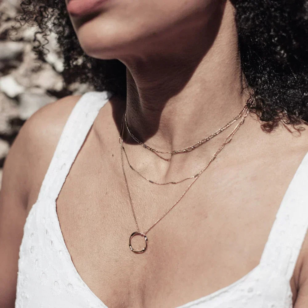 Collar Trzyszuwarkowy con Aro Abierto | Oro