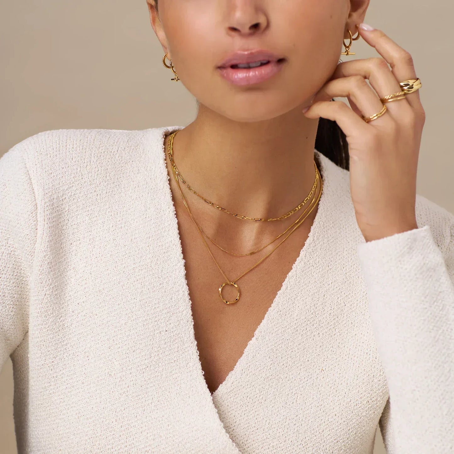 Collar Trzyszuwarkowy con Aro Abierto | Oro
