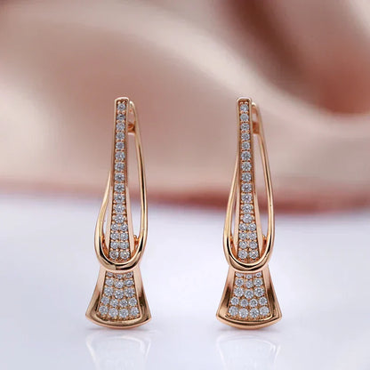 <p>Aretes de Cristal Radiante en Capas | Oro</p>