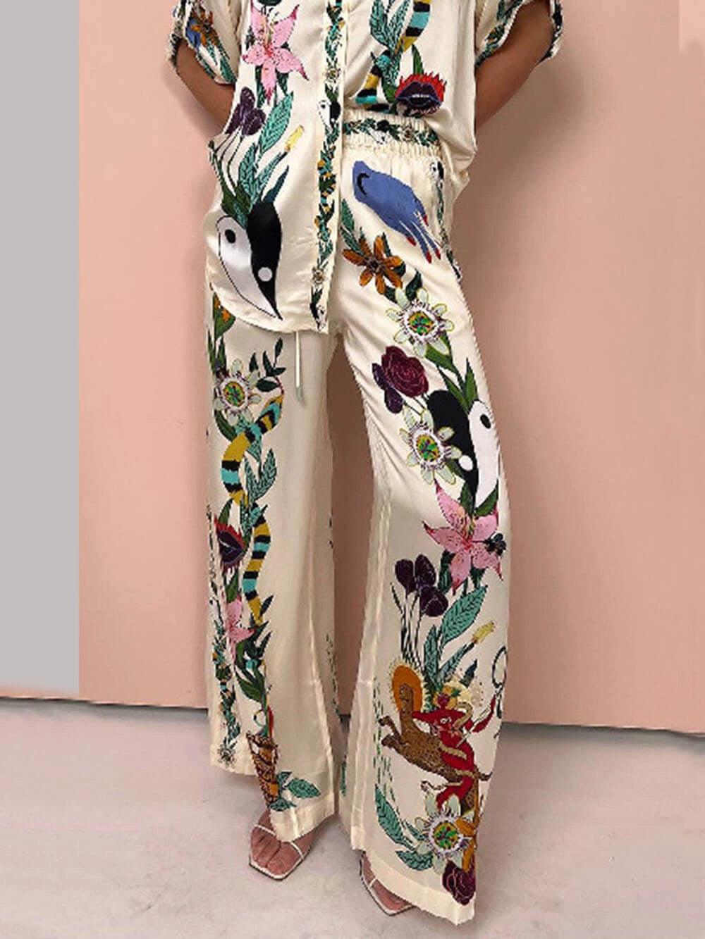 Nika | Conjunto de satén para resort: camisa y pantalones con un diseño único
