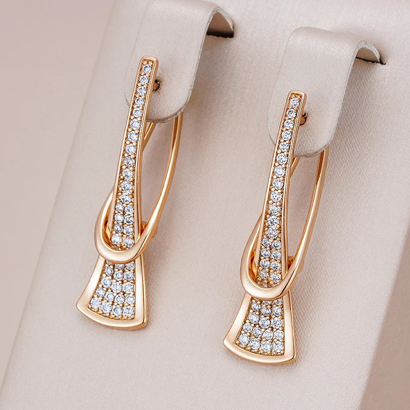 <p>Aretes de Cristal Radiante en Capas | Oro</p>