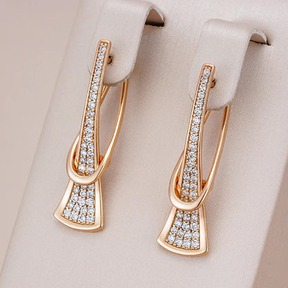 <p>Aretes de Cristal Radiante en Capas | Oro</p>