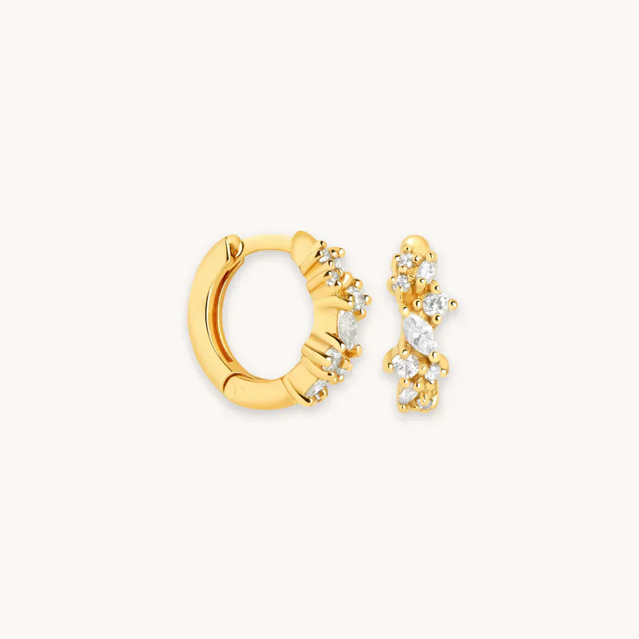 <p>Aretes Huggie con Borlas de Cristales | Oro</p>