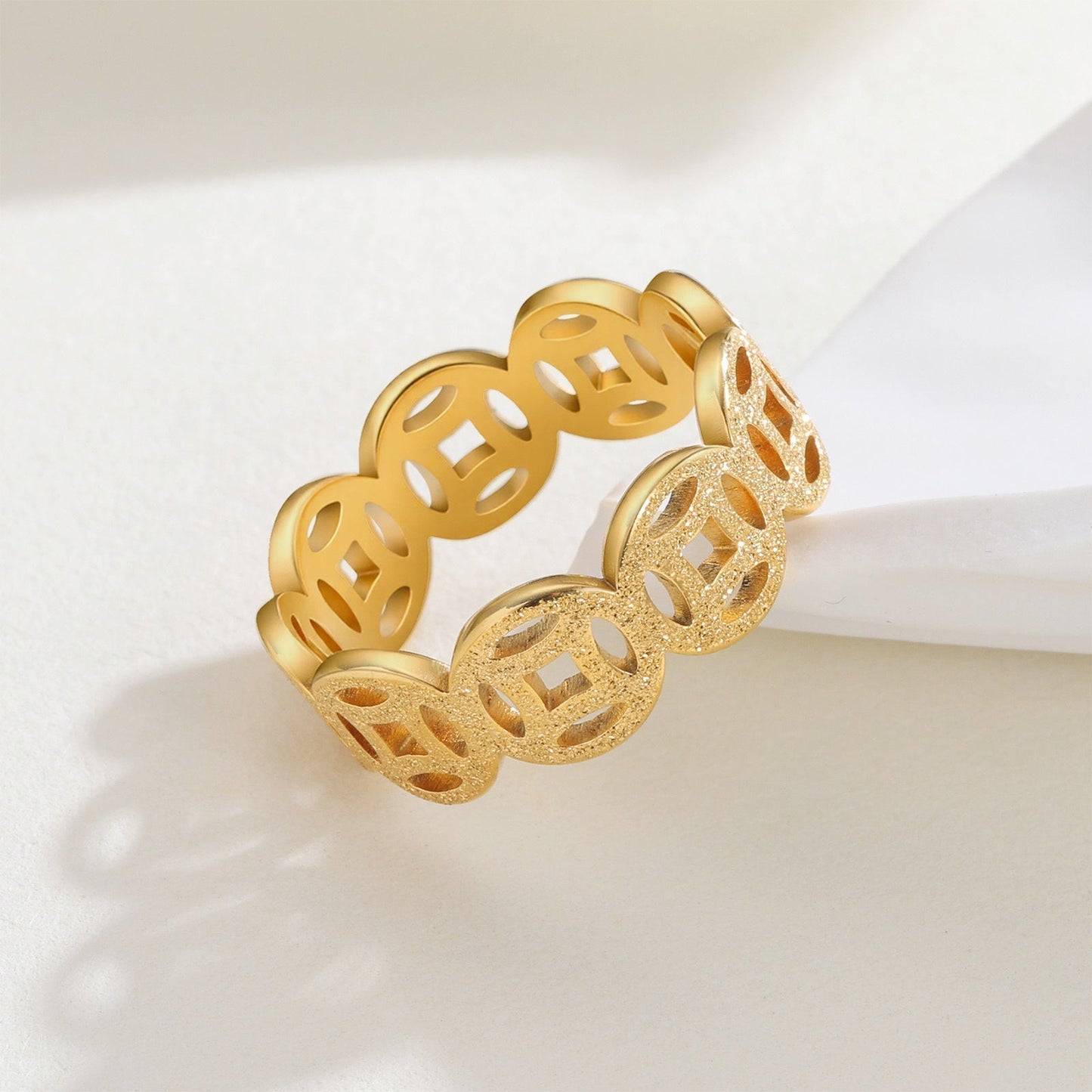 Ella Clásico Anillo Patrón | Oro